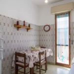 147_744_CUCINA_ABITABILE__CON_TAVOLO_Borghetto_Santo_Spirito