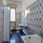 147_747_BAGNO_CON_FINESTRA_Borghetto_Santo_Spirito