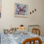 162_2836_tavolo_in_soggiorno_Borghetto_Santo_Spirito