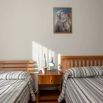 162_946_camera_matrimoniale_con_il_letto_singolo_Borghetto_Santo_Spirito