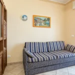 166_3613_zona_giorno_con_divano_letto_Borghetto_Santo_Spirito