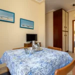 166_3615_zona_giorno_con_tavolo_Borghetto_Santo_Spirito