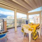 166_3640_terrazzo_con_tavolo_da_esterno_al_coperto_Borghetto_Santo_Spirito