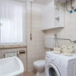 168_1055_BAGNO_CON_LAVATRICE_Borghetto_Santo_Spirito