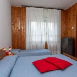 219_2122_camera_da_letto_Borghetto_Santo_Spirito