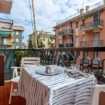 222_3470_BALCONE_CON_TAVOLINO_DA_ESTERNO_Borghetto_Santo_Spirito