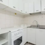 223_3546_PARETE_CUCINA_CON_LAVATRICE_Borghetto_Santo_Spirito