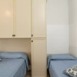 226_2965_camera_da_letto_con_matrimoniale_e_singolo_Borghetto_Santo_Spirito
