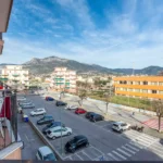 230_3145_vista_al_balcone_sul_parcheggio_Borghetto_Santo_Spirito