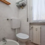 245_1584_BAGNO_CON_FINESTREA_Borghetto_Santo_Spirito