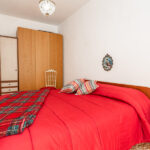 249_4776_camera_da_letto_con_porta_finestra_per_accedere_al_balcone_Borghetto_Santo_Spirito