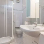 253_1532_BAGNO_CON_DOCCIA_Borghetto_Santo_Spirito