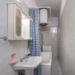 264_2295_BAGNO_CON_FINESTRA_Borghetto_Santo_Spirito