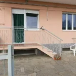 275_1869_spazio_privato_e_balcone_di_ingresso_Loano
