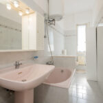 289_3924_bagno_LOANO
