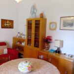 319_4964_Zona_Giorno_con_tavolo_e_divano_letto_Loano