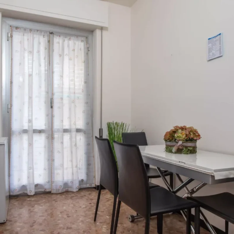 196_1803_ZONA_GIORNO_CON_PORTA_FINESTRA_Borghetto_Santo_Spirito